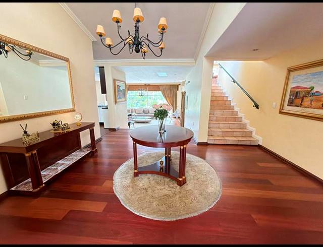 5 BEDROOM PROPERTY TO RENT IN BRYANSTON